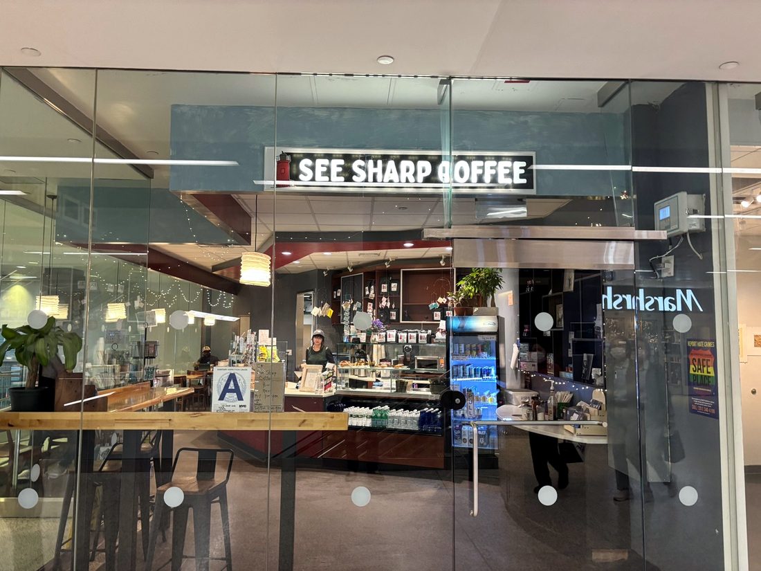 출발지 — 씨 샤프 커피(See Sharp Coffee) 입구 정면
